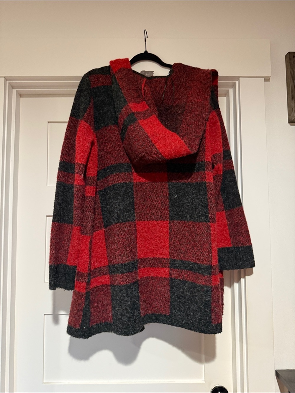 Red Plaid Open-Front Hooded Women's Sweater Cardigan - Picture 5 of 6